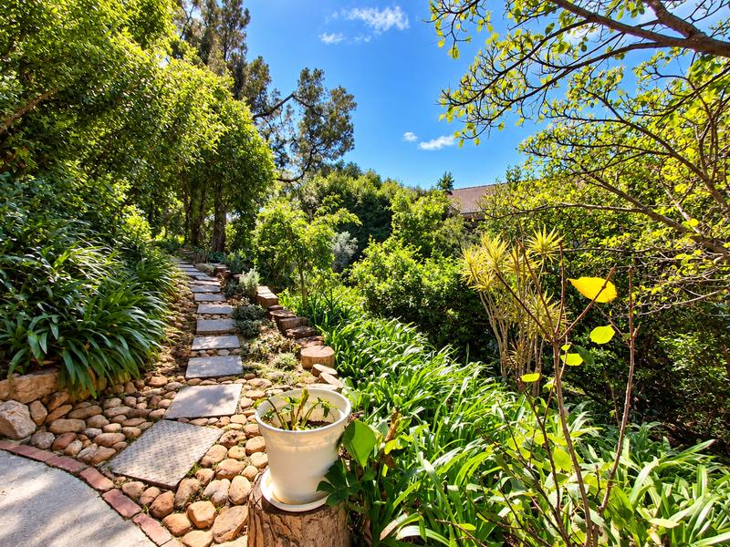 1 Bedroom Property for Sale in Tamboerskloof Western Cape